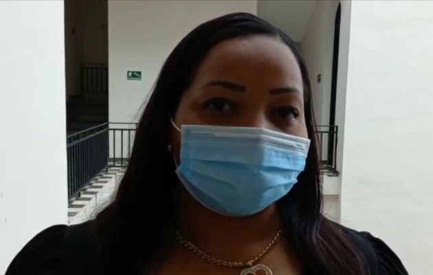 Yashira Lee, directora encargada del Ministerio de Vivienda y Ordenamiento Territorial precisa que se están realizando un censo sobre la situación de las familias. Foto: Diomedes Sánchez