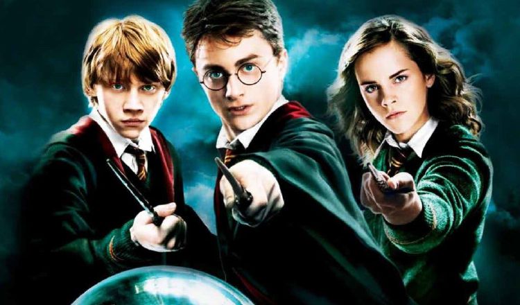 En noviembre es la celebración de los 20 años desde que se estrenó en cines 'Harry Potter y la Piedra Filosofal'.  Foto: Internet / HBO