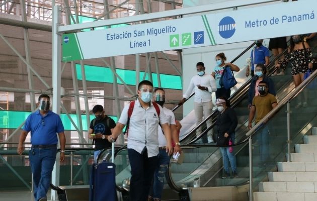 Es obligatorio el uso de la pantalla facial. Foto: Cortesía