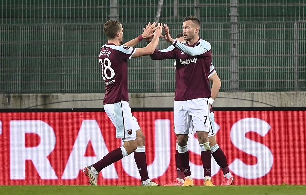 West Ham United ganó 0-2 en su visita al Rapid de Viena. Foto: EFE
