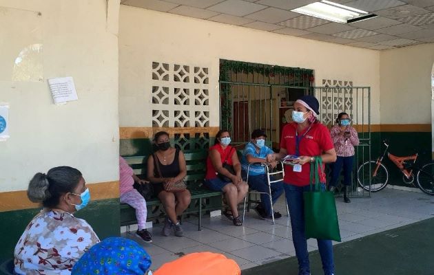 Del total de casos activos de covid-19, 2,524 están en casa, 74 en hoteles y 116 hospitalizados. Foto Grupo Epasa