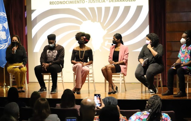 Defensor del Pueblo participa en conversatorio “Decenio Internacional para los Afrodescendientes”. Foto: Cortesía Defensoría del Pueblo