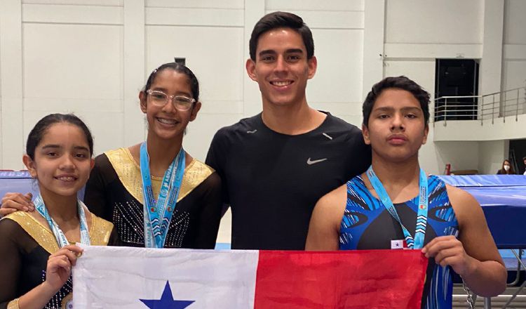 Allan Corbett, Isabel Goon Lan y María Sofía Corbett representaron a Panamá en Bolivia. Cortesía IGA