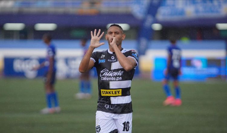 Ismael Díaz resaltó el hecho de que este año no ha sufrido lesiones y ha podido jugar todos los partidos. Cortesía: LPF