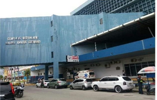 El herido fue atendido  en el hospital Dr. Manuel Amador Guerrero y luego de varias horas los galenos dieron a conocer que su condición de salud era estable. Foto. Diomedes Sánchez