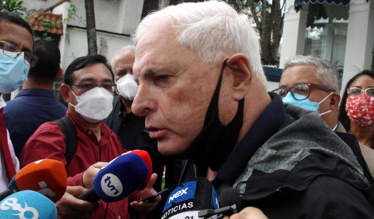 El expresidente Ricardo Martinelli anunció que procederá civilmente y que solicitará el secuestro de bienes de los demandados. Foto: Víctor Arosemena