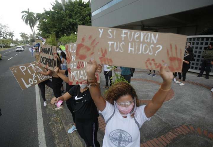 El país fue sacudido este año por un escándalo de maltrato y abusos en albergues. Foto: Archivo  