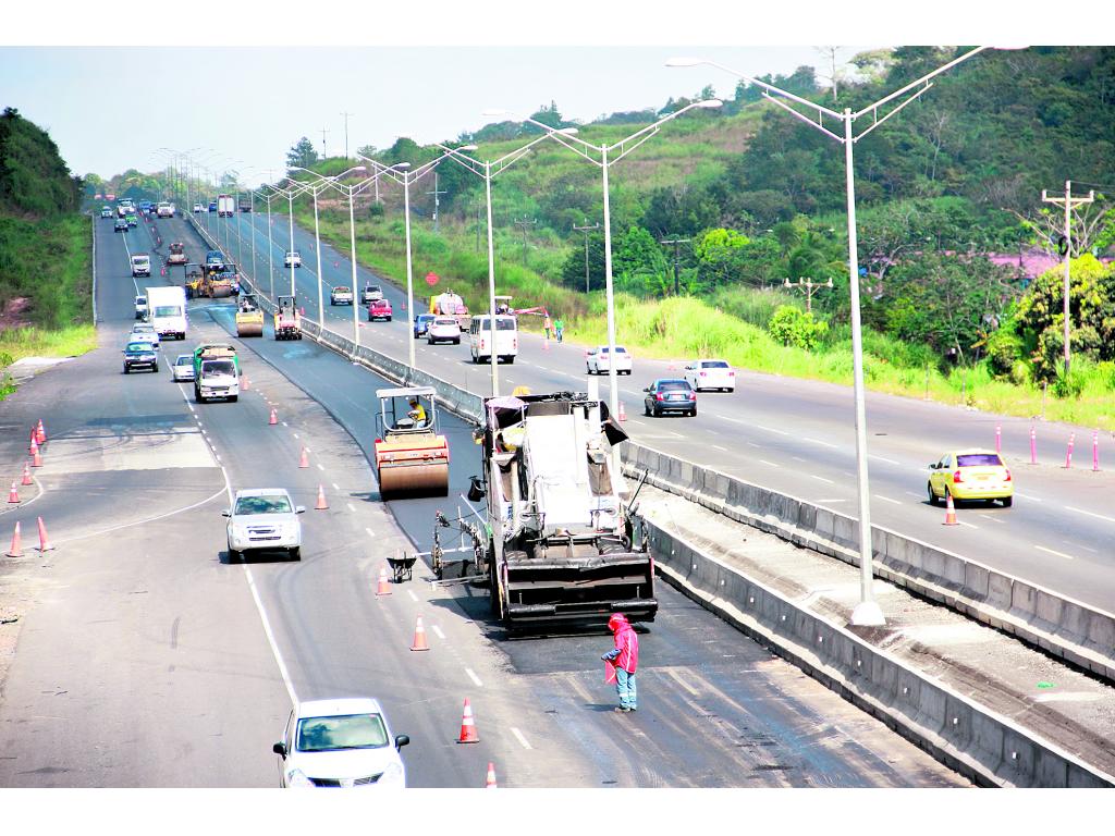 La autopista Arraiján-La Chorrera ha sido el centro de muchas controversias durante los años. Foto: Archivo