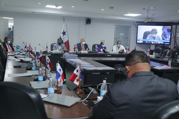 La Comisión de Presupuesto de la Asamblea Nacional aprobó hoy varios traslados de partidas. Foto: Cortesía Minsa