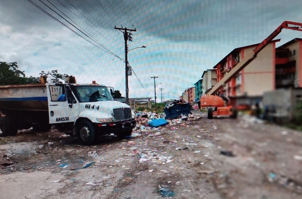 En diciembre se produce una crisis en la recolección, con mucha acumulación de basura. Foto: Diomedes Sánchez