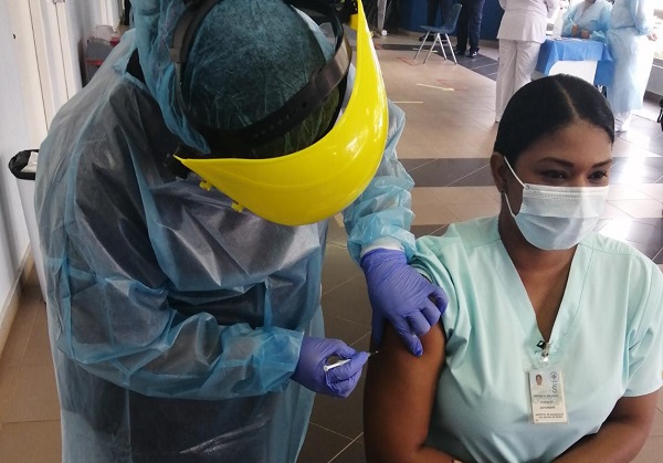Personal de salud en Coclé deberá suspender las vacaciones para la atención de la pandemia en esta provincia. Foto: Cortesía @CSSPanama
