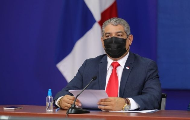 Ministro de Salud, Luis Francisco Sucre.