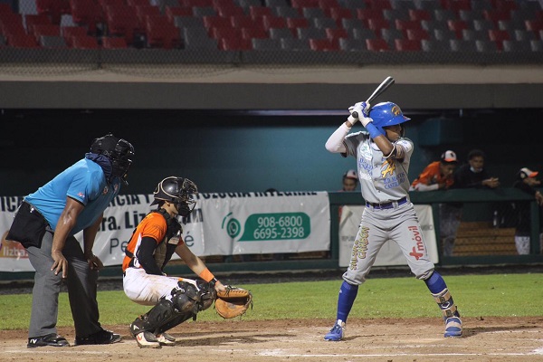 Inauguración de béisbol camboó de fecha. Foto: Fedebeis