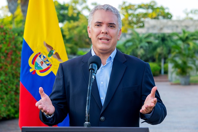 El presidente de Colombia, Iván Duque, pidió a la población vacunarse contra el coronavirus. Foto: EFE