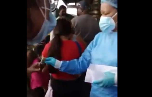 El Minsa informó que se ha iniciado una investigación pertinente, con la cual busca obtener mayores hechos relacionados a este supuesto cobro a usuarios del servicio público de salud. Foto: Captura del vídeo
