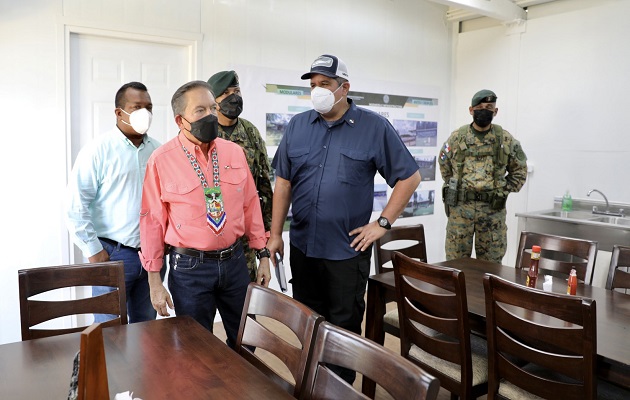 El presidente Laurentino Cortizo realizó este viernes una gira por la comarca Emberá-Wounaan. Foto: Cortesía @NitoCortizo