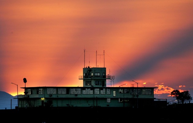 HRW destaca que Estados Unidos gasta 540 millones de dólares al año únicamente para mantener detenidos en Guantánamo. Foto: EFE