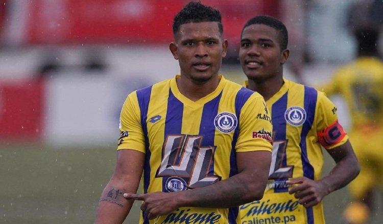 Jair Catuy en Universitario de Coclé. Foto: @LPF