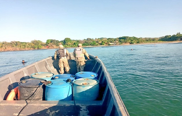 El cuerpo fue encontrado por las unidades del Servicio Nacional Aeronaval a bordo del BPC-3614. Foto. Cortesía Senan