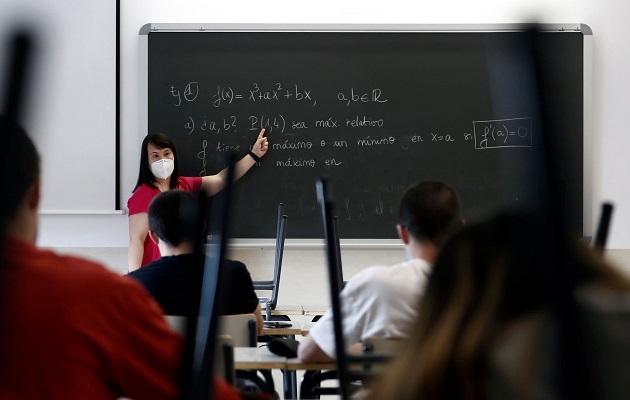 Las Matemáticas son la base de muchas profesiones. Foto: EFE