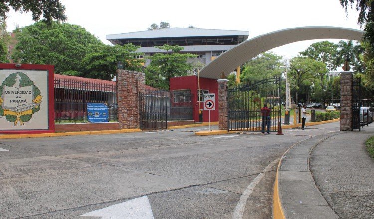 Colapsa plataforma de Pruebas de Capacitación Académicas en la Universidad de Panamá. Foto: Archivos