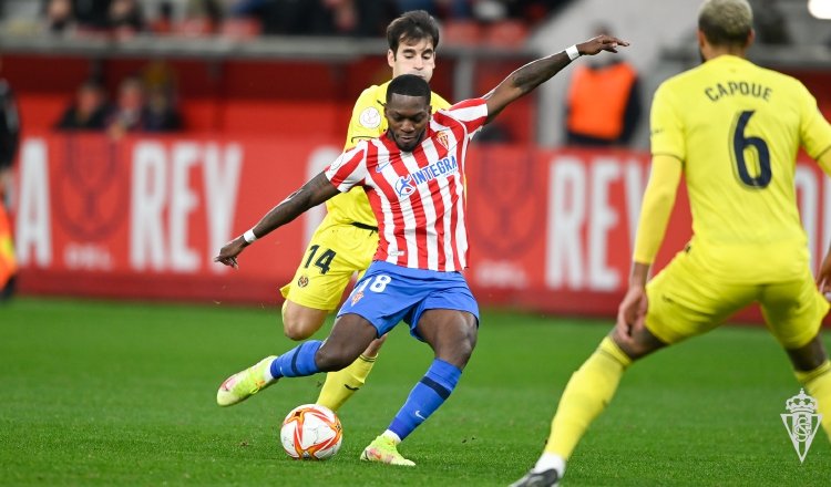 José Luis 'Puma' Rodríguez, jugador del Sporting Gijón. Foto: twitter