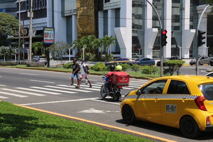 La campaña va dirigida tanto a peatones, como a conductores. Foto: Cortesía de la ATTT