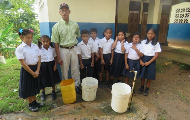 Meduca apuesta a los tanques de reserva para suplir de agua permanente a las escuelas. Foto: Archivos