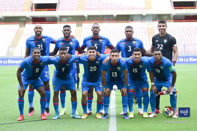 Equipo de Panamá que enfrentó a Perú. Foto: Fepafut