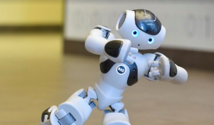 NAO, un robot humanoide diseñado para explorar la interacción entre seres humanos y robots. Foto: Cortesía