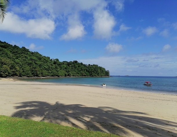 Parque Nacional Coiba, desde el punto de administración del MiAmbiente.