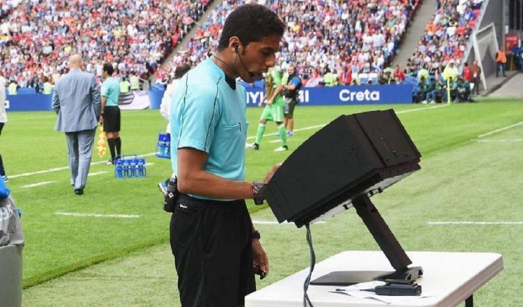 Concacaf utilizará el VAR en la Octagonal. Foto: EFE