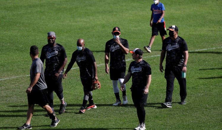 Astronautas entrena el estadio Rod Carew. Foto:EFE