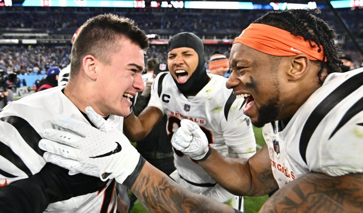 Jugadores de los Cincinnati Bengals, festejan Foto: @Bengals