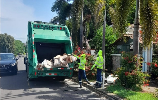 La nueva empresa también aceptó permitir que un grupo de recolectores particulares sigan trabajando en el área. Foto. Eric Montenegro