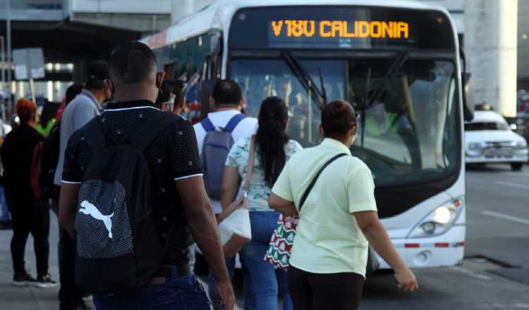 Actualmente el pasaje en los metrobuses es de 25 centavos en rutas troncales y 1.25 en los corredores. Foto: Víctor Arosemena