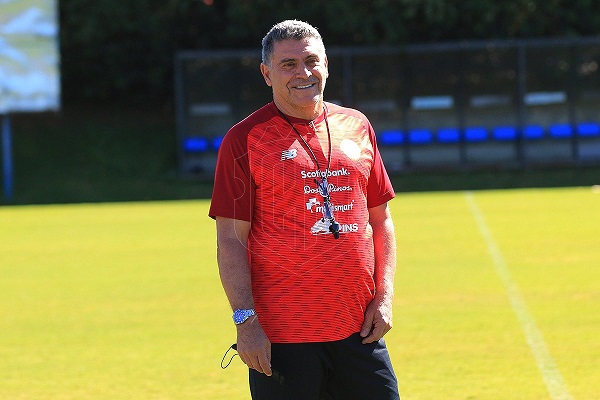 Luis Suarez, técnico de Costa Rica. Foto: @fedefutbolcrc 