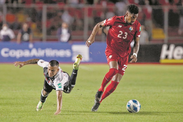 Michael Amir Murillo es uno de los titulares en el equipo de Panamá. Foto: EFE