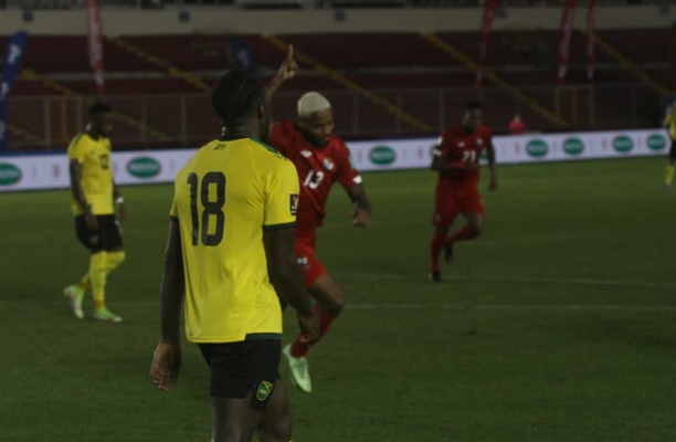 Azmahar Ariano festeja su gol contra Jamaica. Foto: Víctor Arosemena.