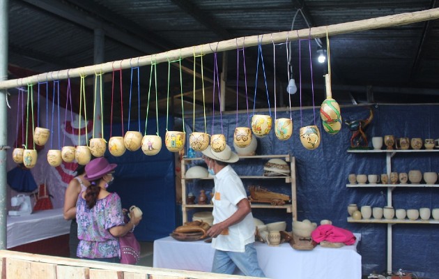  La reducción en las ventas es por la baja asistencia al evento a causa de la pandemia. Foto: Eric A. Montenegro 