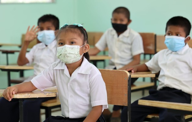 Decreto Ejecutivo que establece el retorno a clases presenciales no obliga a la utilización del uniforme. Foto: Cortesía Meduca