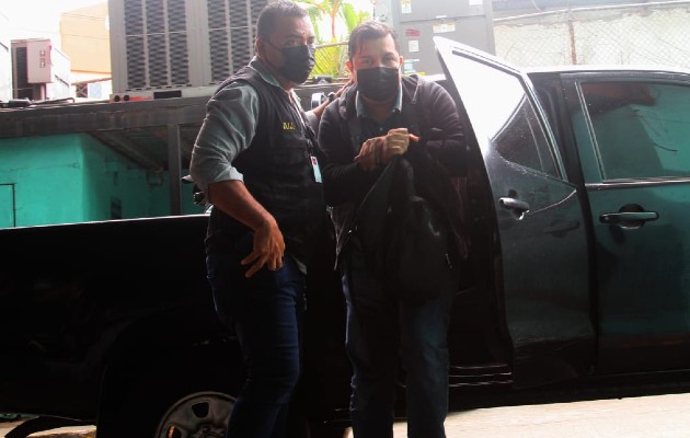 El exjefe de Epidemiología del Ministerio de Salud, Leonardo Labrador detenido por supuestamente lucrar en medio de la pandemia. Foto:. Víctor Arosemena