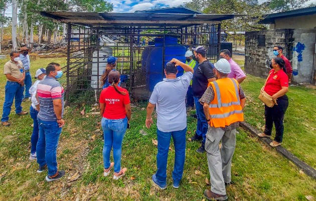 Los padres de familia de ambos colegios precisan que seguirán luchando para que en el distrito de Natá tenga escuelas dignas, ya que este año cumplen 500 años de fundación. Foto. Cortesía