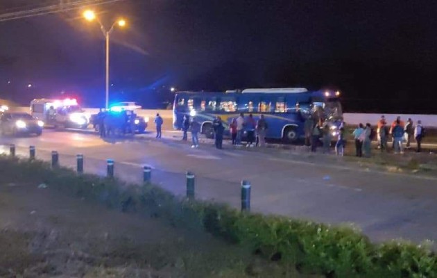 Los 46 pasajeros y el conductor de un bus de lujo de Panamá-La Chorrera fueron asaltados el pasado 8 de febrero. Foto. Eric Montenegro