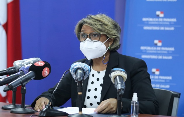 La viceministra de Salud, Ivette Berrío, evitó hablar con los medios. Foto: Minsa