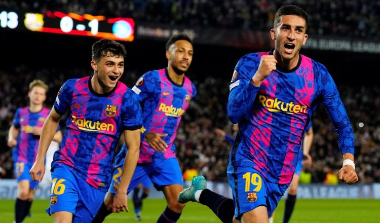 Jugadores del Barcelona. Foto:EFE