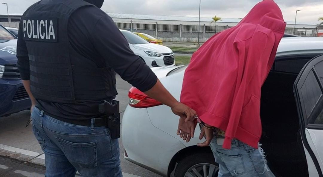 Allanamientos en la provincia de Colón por parte de la Policía y el Ministerio Público. Foto: Cortesía PN