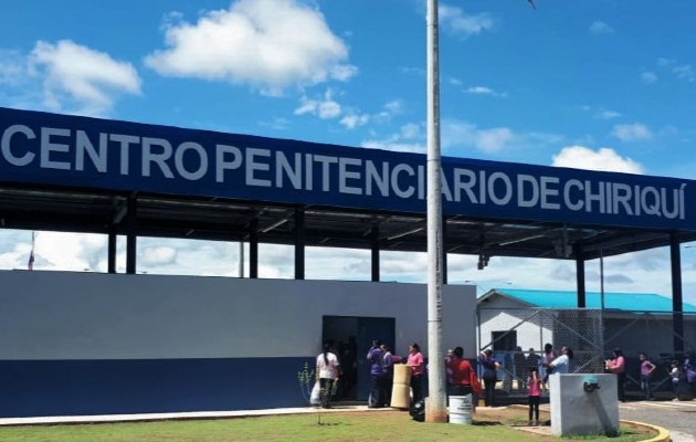 Este hombre de 23 años permanecerá en la cárcel de varones ubicada en el corregimiento de Chiriquí por el tiempo que duren las investigaciones. Foto. José Vásquez