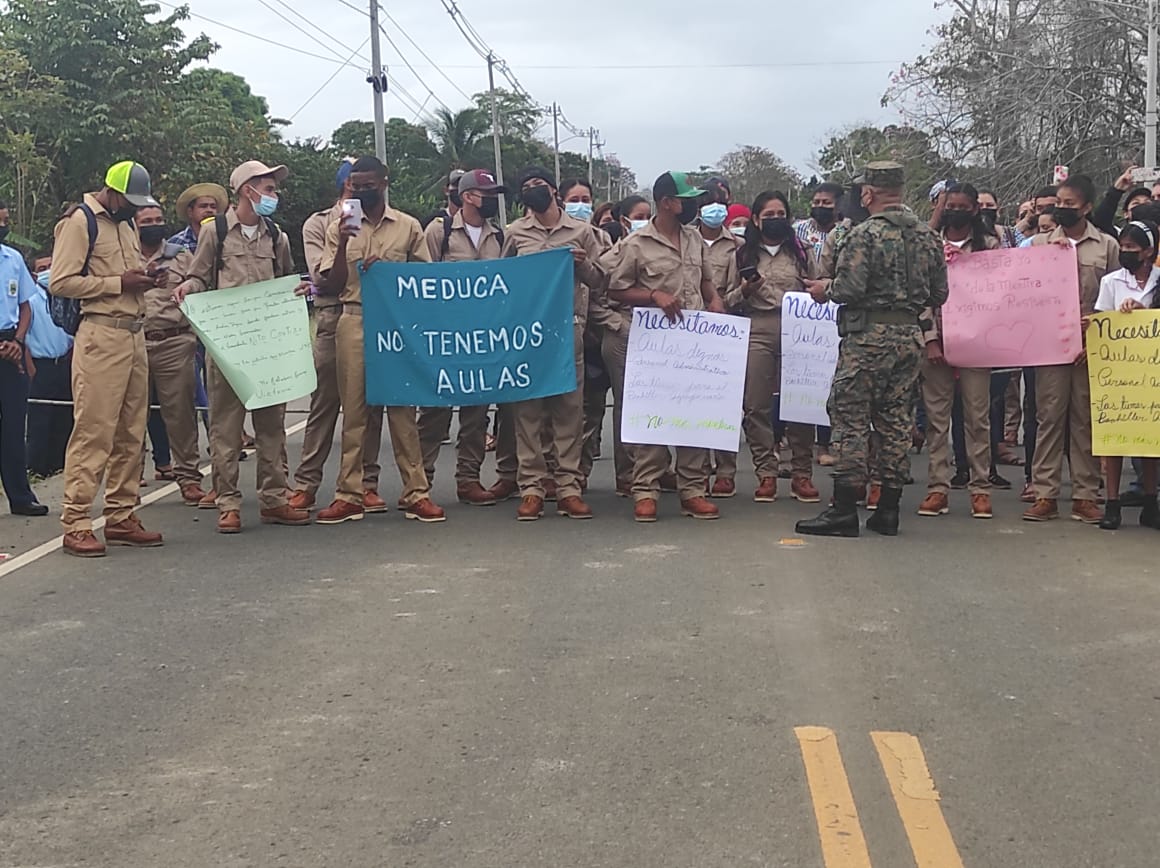 Protestas en las calles de Darién por falta de atención. Foto/Cortesía