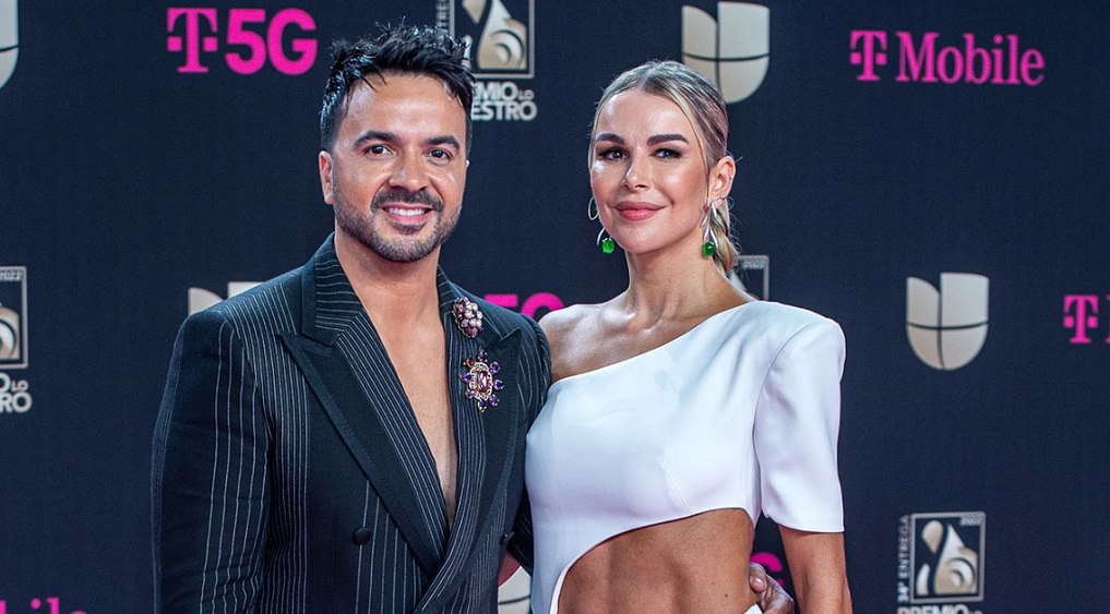 Luis Fonsi y su esposa Águeda López en foto de archivo. EFE/ Giorgio Viera